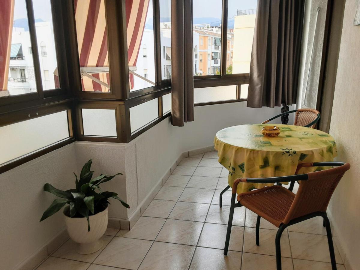 Apartamento Centro De Nerja Luaran gambar